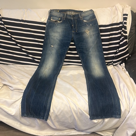 Diesel dirty new aged jeans new with tags 31x34 - Picture 4 of 5